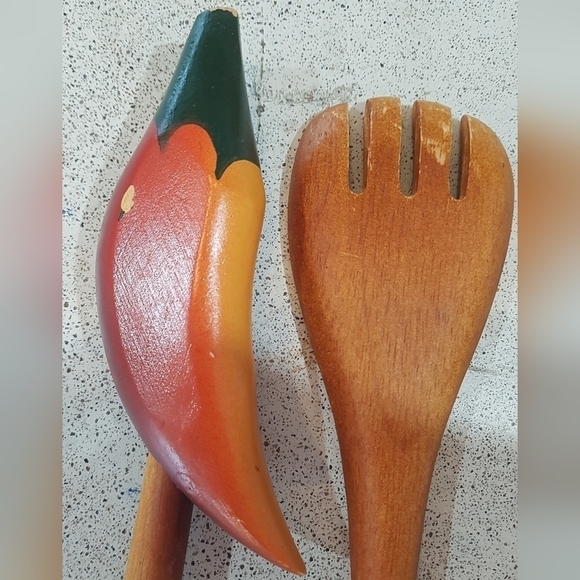 1970s Chili Peppers Wooden Salad Utensils - Picture 3 of 7